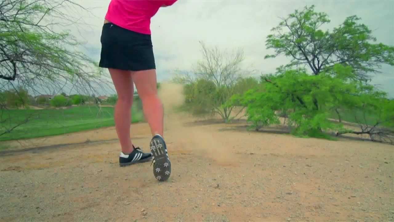 Cleatless-Vs-Cleated-Golf-Shoes.jpg