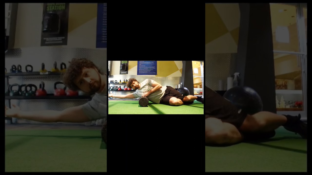 Exercise-Workout-Video-Foam-Rolling-Latissimus-Dorsi-fitness-workout.jpg