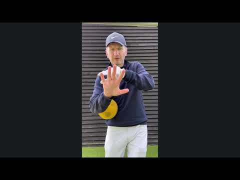 Golf-Pro39s-Top-Trick-for-Backswing-Rotation-See-How.jpg