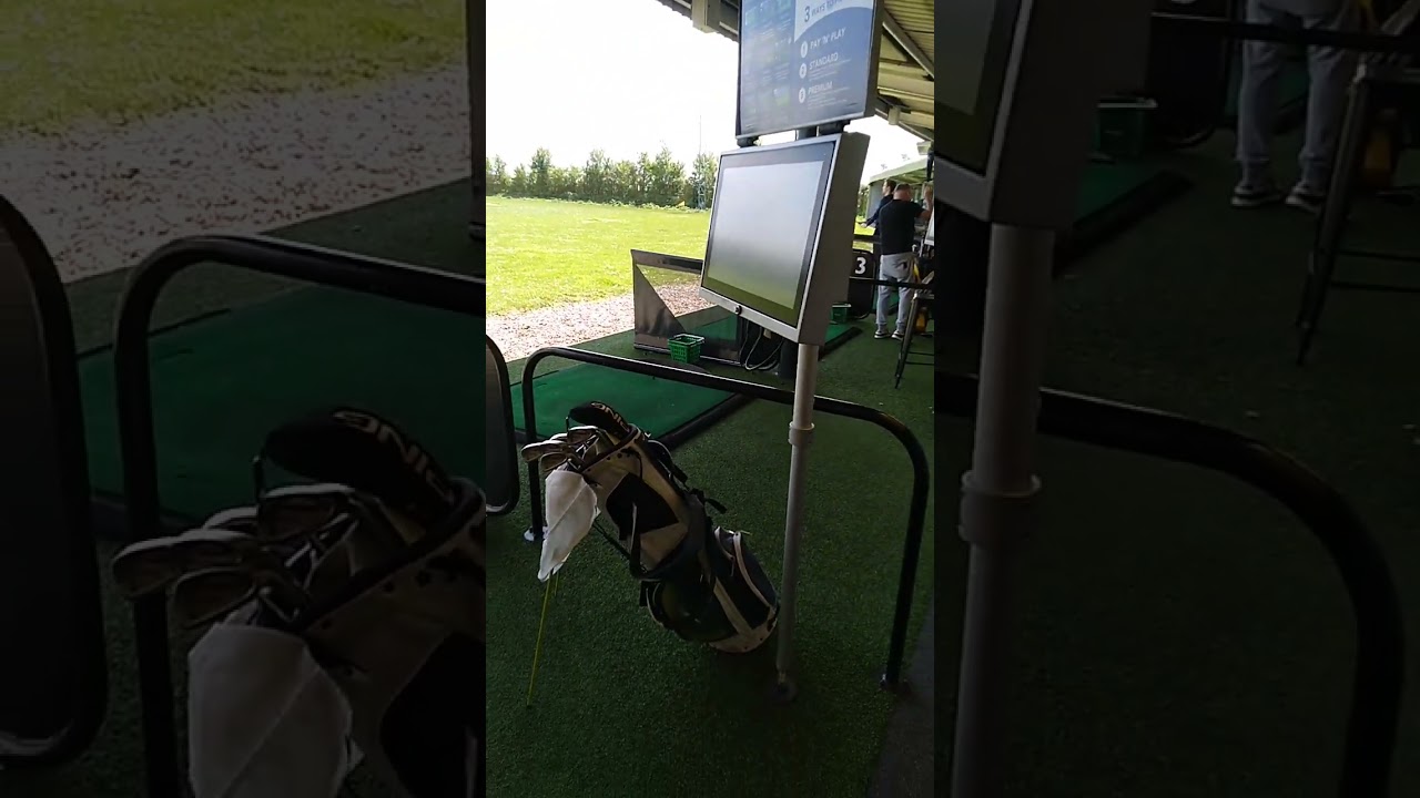 Golf-driving-range-cambridgeshire-golfswing.jpg