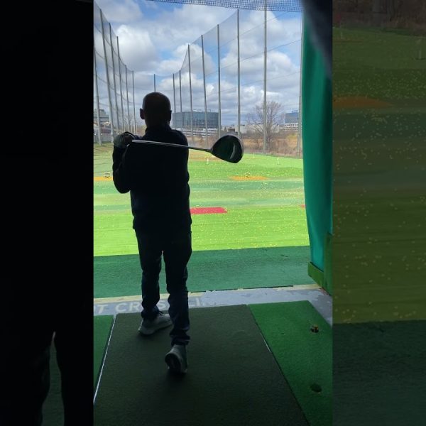 Golf golf at the Golf1 driving range in Palisades Park NJ