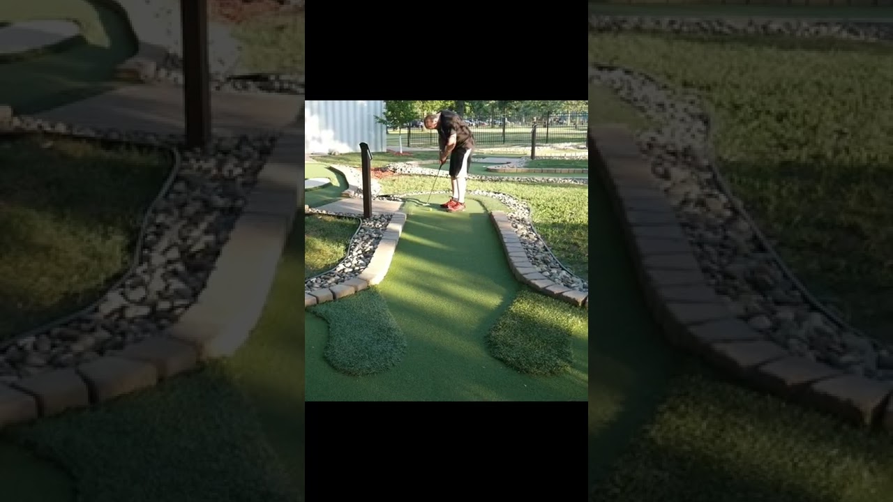 The-Worst-Putt-You-Will-Ever-See-shorts-minigolf-golf.jpg