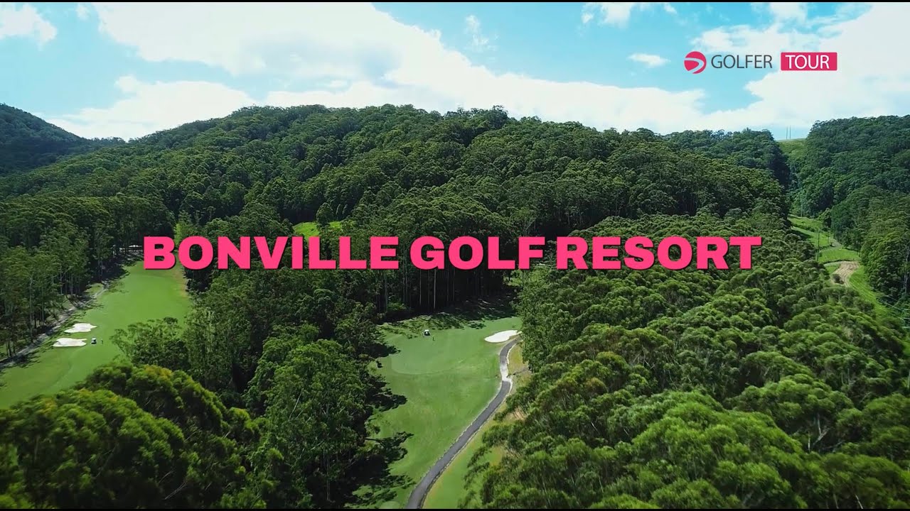 World-Class-Golf-at-Bonville-Resort-with-Golfer-Tour.jpg