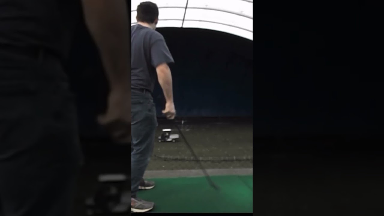 Hitting-Golf-Range-Picker-Cart-golffails-golf-failsoftheweek-funnyfails-sniper.jpg