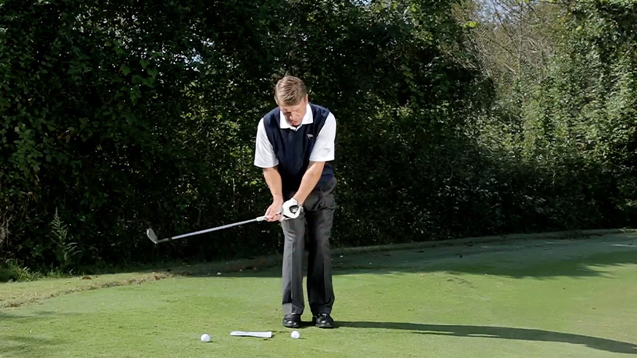 Todd-Sones-Stand-to-the-Handle-for-Tight-Chipping.jpg