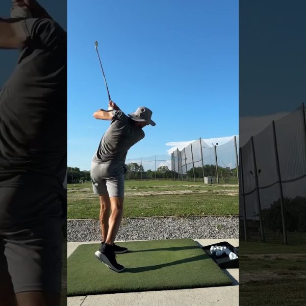 At the driving range practicing my golf swing. #sarasotaflorida #golf #golfpractice