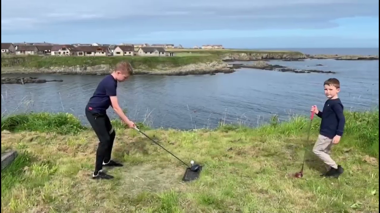 Cliff-driving-range-over-the-sea-Golf.jpg