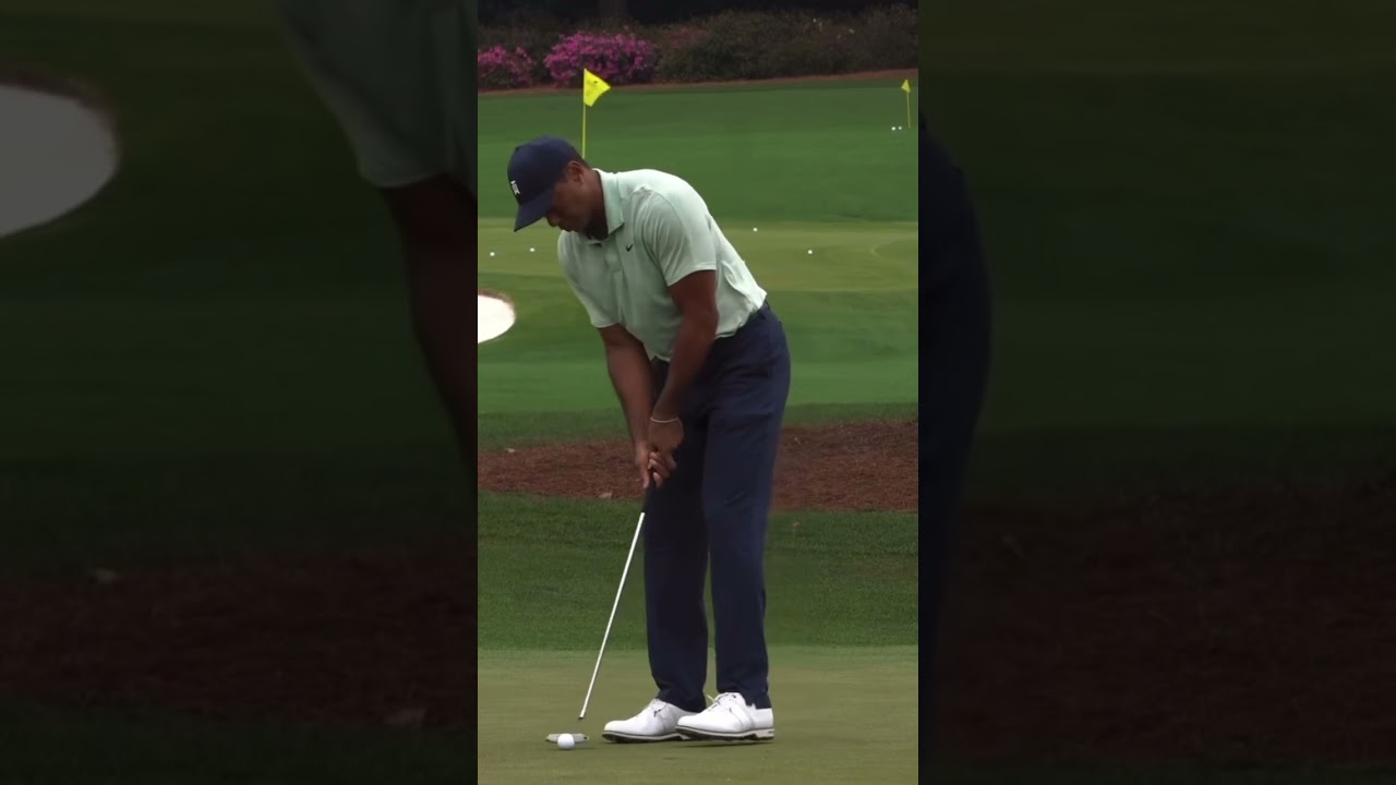 Tiger-Woods-Putting-At-The-Masters.jpg